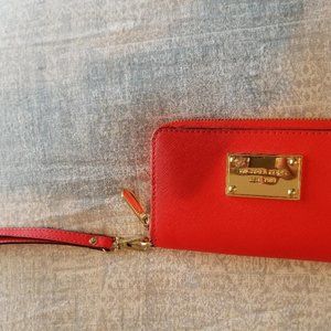 Michael Kors Wristlet tech case -Mandarin